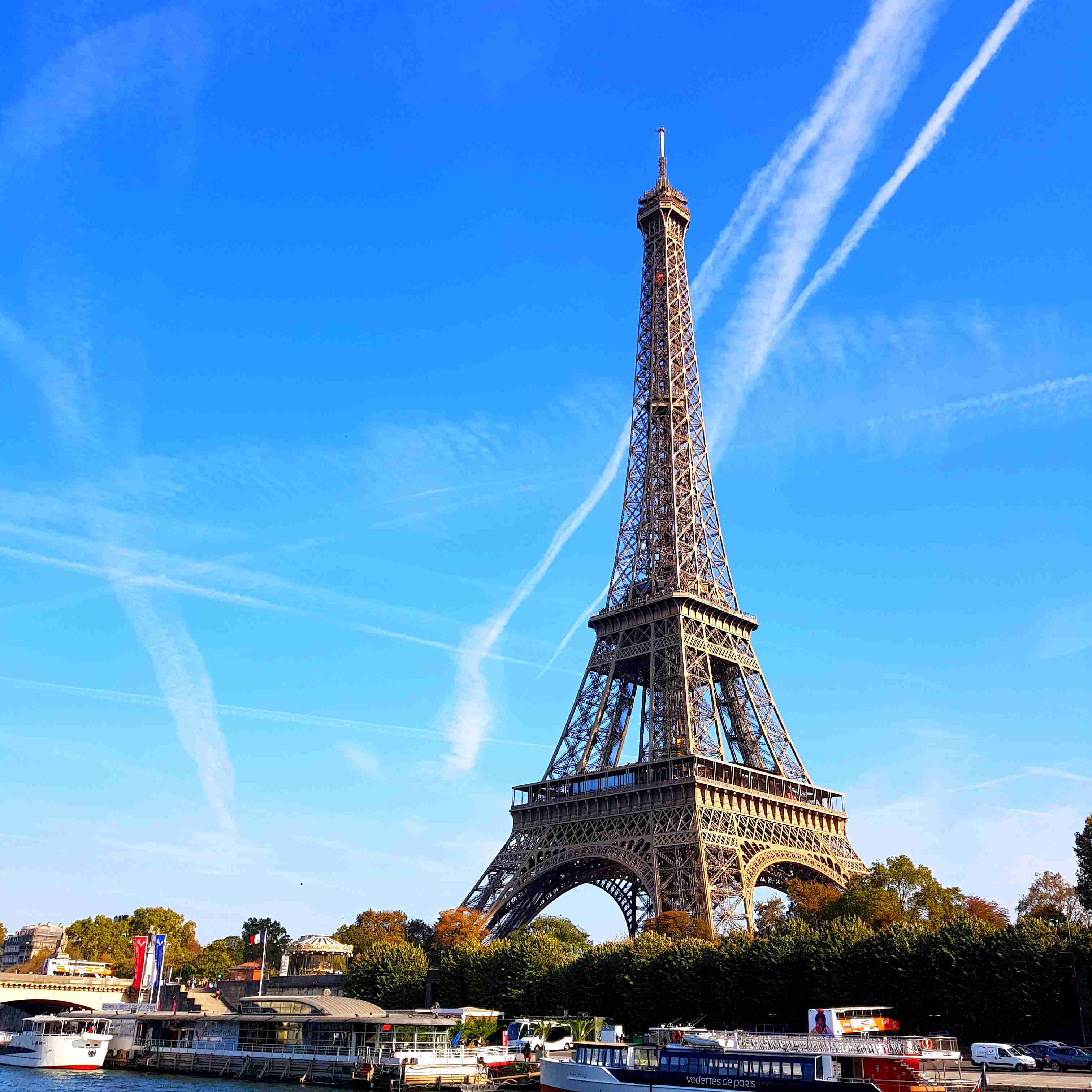 Paris (7N/8D)